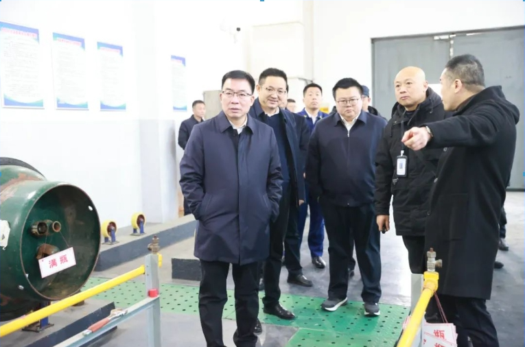 領(lǐng)導(dǎo)調(diào)研 | 市委書記何益軍帶隊(duì)督查元旦節(jié)前安全供水保障工作